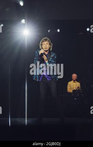 STOCKHOLM 2017-10-12 Sängerin der Band 'The Rolling Stones Mick Jagger tritt am Donnerstag, den 12. Oktober 2017, in der Friends Arena in Stockholm auf. Foto: Stina Stjernkvist / TT / kod 11610 Stockfoto
