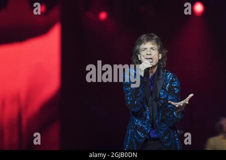 STOCKHOLM 2017-10-12 Sängerin der Band 'The Rolling Stones Mick Jagger tritt am Donnerstag, den 12. Oktober 2017, in der Friends Arena in Stockholm auf. Foto: Stina Stjernkvist / TT / kod 11610 Stockfoto