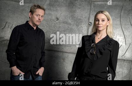 KOPENHAGEN 2017-12-06 der dänische Schauspieler Thure Lindhardt und die schwedische Schauspielerin Sofia Helin werden während eines Pressetreffens vor dem Beginn der vierten Staffel der dänisch-schwedischen TV-Serie 'Bron 4' (die Brücke) in Kopenhagen gesehen. Dänemark am Mittwoch. Foto: Johan Nilsson / TT / Kod 50090 Stockfoto