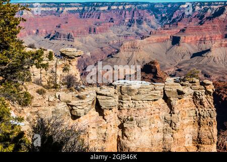 Kaibab Kalksteinsäulen am Mather Point am Südrand, Grand Canyon National Park, Arizona, USA Stockfoto