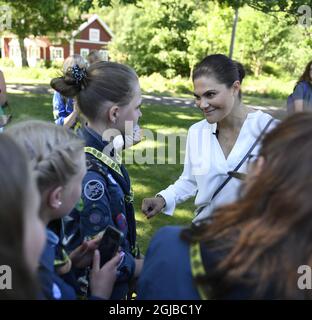 ULVO 20180525 Kronprinzessin Victoria wird am Freitag in Ulvon, Schweden, gesehen. Die Kronprinzessin ist in der Grafschaft Smaland, Schweden, für einen „Provinzspaziergang“. Foto Pontus Lundahl / TT kod 10050 Stockfoto