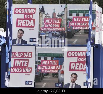 STOCKHOLM 2018-08-14 Wahlplakate der Schwedischen Demokraten sind am Dienstag in einem Wahlinformationsbüro in Stockholm, Schweden, zu sehen. Schweden nimmt an den Parlamentswahlen am 9. September Teil. Foto Leif Blom / TT Code 50080 Stockfoto