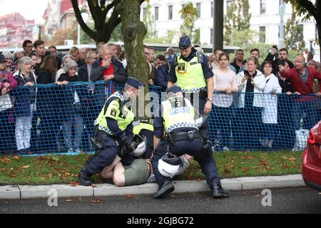 GÖTEBORG 2018-08-28 Jimmie Akesson, Vorsitzender der Schwedischen Demokraten, spricht während eines offenen Treffens am 28. August 2018 in Göteborg, Schweden. Demonstranten triadieren, um seine Rede zu unterbrechen. Schweden nimmt an den Parlamentswahlen am 9. September 2018 Teil. Foto: Adam Ihse / TT kod 9200 Stockfoto