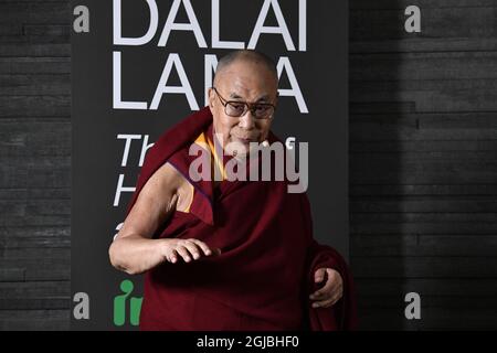 MALMÖ 2018-09-12 seine Heiligkeit der 14. Dalai Lama wird im September während einer Pressekonferenz in Malmö, Schweden, gesehen. 9, 2018. Dalai Lama ist in Schweden, um den Vortrag „die Kunst des Glücks und des Friedens“ zu halten. Foto: Johan Nilsson / TT / Kod 50090 Stockfoto