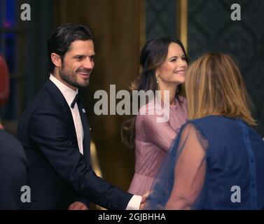 STOCKHOLM 20180914 Prinz Carl Philip und Prinzessin Sofia begrüßen die Gäste zum Schwedenessen im Königlichen Palast in Stockholm am 14. September 2018. Foto: Soren Andersson / TT / kod 1037 Stockfoto
