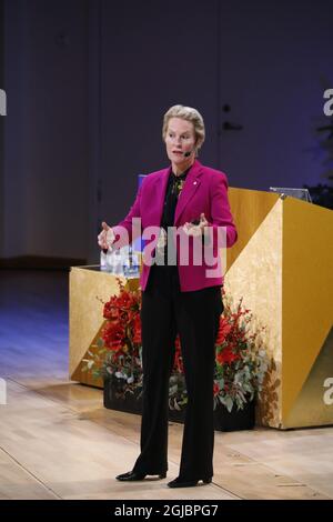 Die Nobelpreisträgerin für Chemie, Frances H. Arnold, spricht während ihrer Nobelvorlesung â€œInnovation von Evolution: Bringing New Chemistry to lifeâ€ an der Aula Magna, Stockholms University, Schweden 8. Dezember 2018 Foto: Christine Olsson / TT / kod 10430 Stockfoto