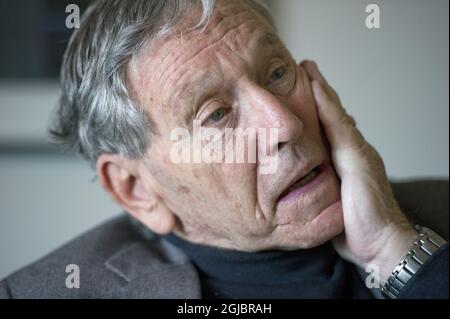 STOCKHOLM 20110526 DATEI FOTO der israelische Schriftsteller Amos Oz wurde am 26. Mai 2011 in Stockholm, Schweden, fotografiert. Der israelische Autor Amos Oz ist im Alter von 79 Jahren gestorben. Foto: Leif R Jansson / SCANPIX / kod 10020 Stockfoto