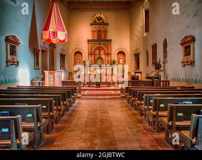 USA, Kalifornien, San Diego. Innenraum der San Diego Missionsbasilika San Diego de Alcala. Stockfoto