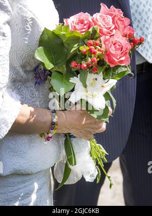 LUDVIKA 20190606 Schwedens König Carl XVI Gustaf und Königin Silvia nehmen an den Feierlichkeiten zum Nationalfeiertag im Gammelgarden in Ludvika, Dalarna, Teil. Das schwedische Königspaar besucht die Provinz Dalarna während des schwedischen Nationaltages. Foto: Ulf Palm / TT / Code 9110 Stockfoto