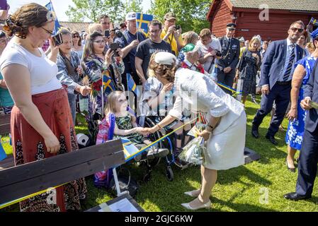 LUDVIKA 20190606 Schwedens König Carl XVI Gustaf und Königin Silvia nehmen an den Feierlichkeiten zum Nationalfeiertag im Gammelgarden in Ludvika, Dalarna, Teil. Das schwedische Königspaar besucht die Provinz Dalarna während des schwedischen Nationaltages. Foto: Ulf Palm / TT / Code 9110 Stockfoto