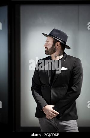 STOCKHOLM 2019-06-24 Levan Tsikurishvili, ein in Stockholm ansässiger Filmregisseur, Schriftsteller und Produzent. Er inszenierte den Dokumentarfilm 'Avicii: True Stories'. Foto: Pontus Lundahl / TT / kod 10050 Stockfoto