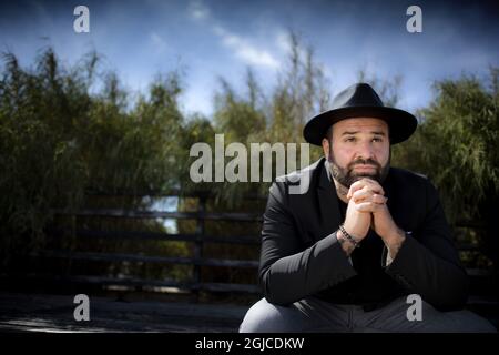 STOCKHOLM 2019-06-24 Levan Tsikurishvili, ein in Stockholm ansässiger Filmregisseur, Schriftsteller und Produzent. Er inszenierte den Dokumentarfilm 'Avicii: True Stories'. Foto: Pontus Lundahl / TT / kod 10050 Stockfoto