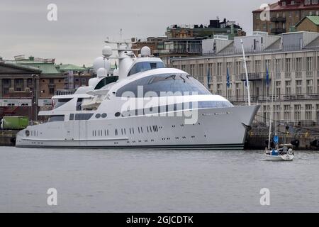 Die Yacht mit dem Namen „YAS“ wird am Mittwoch, den 31. Juli 2019, im Hafen von Göteborg, Schweden, in Schach gesehen. Das Schiff, im Besitz der Emirati Royal Hamdan bin Zayed bin Sultan Al-Nayhan, ist ein ehemaliges holländisches Kriegsschiff, das zu einer Luxusyacht umgebaut wurde. Foto: Thomas Johansson / TT / Kod 9200 Stockfoto