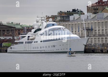 Die Yacht mit dem Namen „YAS“ wird am Mittwoch, den 31. Juli 2019, im Hafen von Göteborg, Schweden, in Schach gesehen. Das Schiff, im Besitz der Emirati Royal Hamdan bin Zayed bin Sultan Al-Nayhan, ist ein ehemaliges holländisches Kriegsschiff, das zu einer Luxusyacht umgebaut wurde. Foto: Thomas Johansson / TT / Kod 9200 Stockfoto