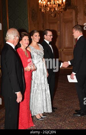 STOCKHOLM 20190920 König Carl Gustaf, Königin Silvia, Kronprinzessin Victoria und Prinz Daniel bei der Empfangslinie beim Schwedenessen 2019 im Stockholmer Schloss.Foto Fredrik Sandberg / TT kod 10080 Stockfoto