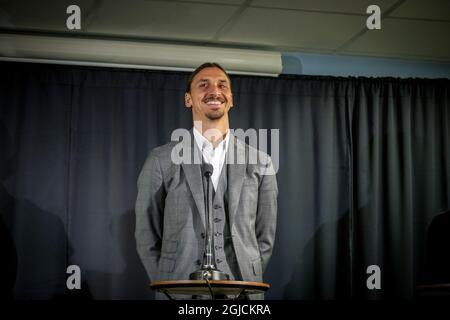 MalmÃ– 2019-10-08 der schwedische Fußballspieler Zlatan Ibrahimovic bei der Enthüllung einer riesigen Statue von ihm in seiner Geburtsstadt Malmo. Enthüllung der Zlatan Ibrahimovic Statue, Malmö, Schweden. Foto: Krister Hansson 2019-10-08 (c) HANSSON KRISTER / Aftonbladet / TT * * * EXPRESSEN AUS * * * AFTONBLADET / 3950 Stockfoto