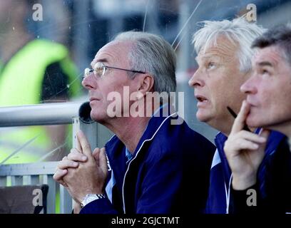 Manchester-City-Trainer Sven Goran Eriksson (links) mit seinem Assistenten Hans Backe beim Freundschaftsspiel gegen Orgryte im Paskbergavallen-Stadion in Varberg, Schweden. Foto vom PRESSEVERBAND am Mittwoch, 18. Juli 2007. Bildnachweis sollte lauten: Adam Ihse/SCANPIX/Handout/PA Wire. DIESES BILD KANN NUR IM RAHMEN EINER REDAKTIONELLEN FUNKTION VERWENDET WERDEN. KEINE WEBSITE-/INTERNETNUTZUNG, ES SEI DENN, DIE WEBSITE IST BEI DER FOOTBALL ASSOCIATION PREMIER LEAGUE REGISTRIERT. Stockfoto