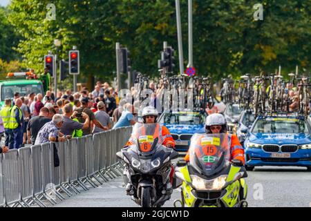 Warrington-Khéhire, England, Tour of, Großbritannien. September 2021. Aufregung in der letzten Ecke, während die Führer alle fallen Kredit: John Hopkins/Alamy Live News Stockfoto