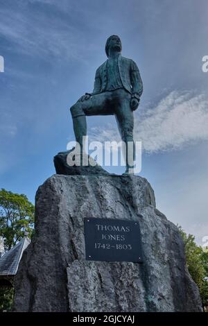 Statue von Thomas Jones in Temple Gardens, Llandrindod Wells, Powys, Wales Stockfoto