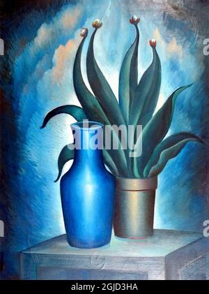 Gregor Perušek Artwork - Modra Vaza - Blaue Vase - Stillleben - Sukkulente Hauspflanze, die neben einer leeren blauen Vase sitzt. Stockfoto