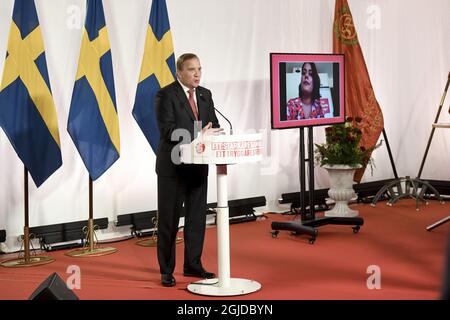 STOCKHOLM 20200501 der schwedische Premierminister Stefan Lofven hält am Freitag, den 1. Mai 2020, seine Kundschaftssaison zum Labour Day am Sitz der Sozialdemokratischen Partei in Stockholm ab. Foto: Fredrik Sandberg / TT / kod 10080 *SCHWEDEN AUS* Stockfoto
