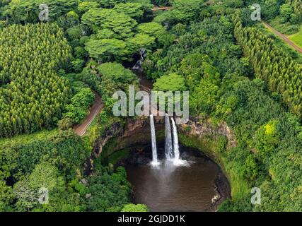 Luftaufnahme der Wailua Fälle in Kauai, Hawaii, USA Stockfoto