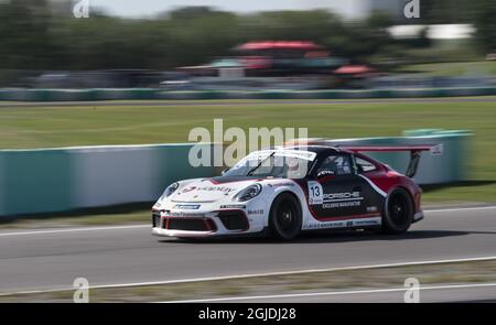 KARLSKOGA 2020-08-15 Prinz Carl Philip tritt am 15. August 2020 im Porsche Carrera Cup Scandinavia in der Gellerasen Arena an. Foto: Tommy Pedersen / TT / kod 10650 Stockfoto