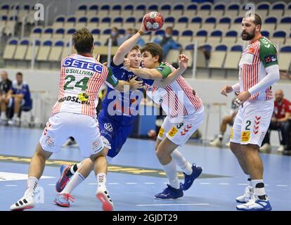 Alingsas 2020 11 24 EHF European League Alingsas - SC Magdeburg 30-29 William Andersson Moberg geht durch Foto Tommy Holl / TT Code 2391 Stockfoto