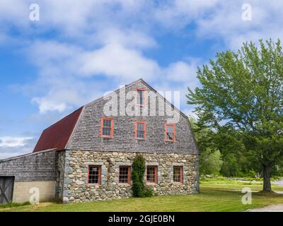 USA, Maine. Historische Stone Barn Farm (1820) in Bar Harbor. Stockfoto