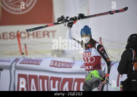 Petra Vlhova aus der Slowakei reagiert darauf, nachdem sie am 12. März 2021 im schwedischen Are das Frauen-Slalom-Rennen des FIS Ski Alpine World Cup gewonnen hat. Foto: Pontus Lundahl / TT / kod 10050 Stockfoto