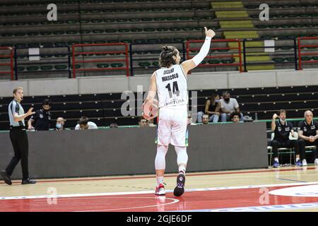 Heimdebüt des Teams Derthona Basket in Supercoppa Discovery+ gegen Trento beim PalaFerraris in Casale. Bertram Tortona vs Dolomiti Energia Trentino 81 - 72. (Foto von Norberto Maccagno/Pacific Press/Sipa USA) Stockfoto