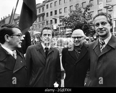 Mitglieder der schwedischen Sozialdemokratischen Partei (von links nach rechts), Thage G Petersson, Olof Palme, Gunnar Strang und Sten Andersson Stockfoto