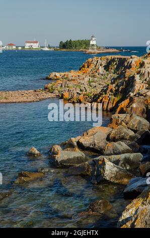 Grand Marais Lighthouse am Nordufer des Lake Superior. Grand Marais, Minnesota Stockfoto