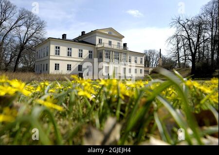 Der Haga-Palast außerhalb Stockholms wird das neue Zuhause für Kronprinzessin Victoria und Daniel Westling sein, da die schwedische Regierung ihn an den Königshof zurückgibt. Der Haga-Palast wurde früher als „Pavillon der Königin“ bezeichnet und befindet sich im Haga-Park, Solna, außerhalb von Stockholm. Es wurde 1802-04 vom Architekten CC Gjorwell im Auftrag von Gustav IV. Adolf erbaut und war im 19. Jahrhundert eine Residenz für Mitglieder der königlichen Familie. In den 1930er Jahren wurde der Palast renoviert und wurde die Heimat von Prinz Gustav Adolf und Prinzessin Sibylla. Gegenwart König Carl XVI Gustaf und seine Schwestern verbrachten ihre Kindheit in Haga. Stockfoto