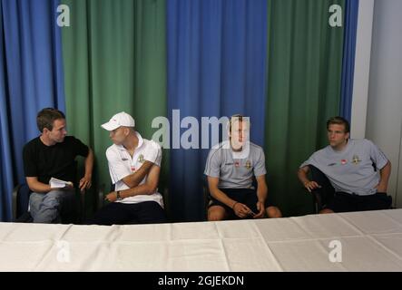 Teddy Lucic, Erik Edman und anders Svensson vom schwedischen Fußballteam während einer Pressekonferenz Stockfoto