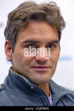 Roger Federer wird bei einem Pressegespräch in Stockholm, Schweden, gesehen. Federer ist in Schweden, um das Stockholm Open Turnier ab dieser Woche zu spielen. Stockfoto