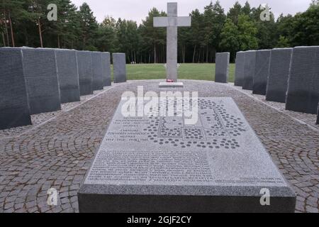 Ilowo-Osada, Polen - 21. Juli 2021: Deutscher Friedhof; Gedenkstätte für den Ersten und Zweiten Weltkrieg. Sommersonntag Stockfoto