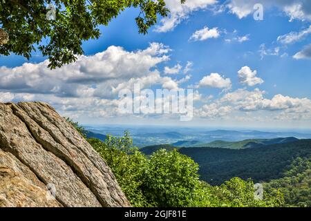 USA, Virginia, Shenandoah National Park, Hazel Mountain Overlook Stockfoto