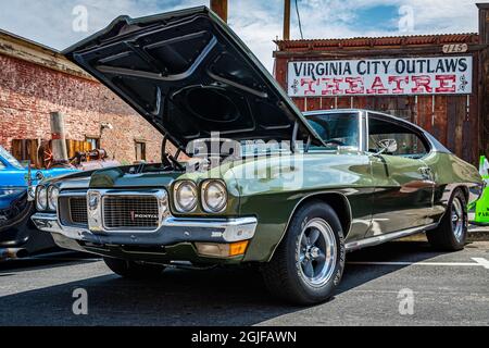 Virginia City, NV - 30. Juli 2021: 1970 Pontiac LeMans auf einer lokalen Automobilmesse. Stockfoto