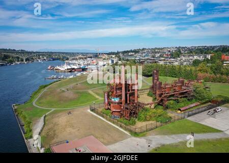 USA, Staat Washington, Seattle. Verrostete Gastanks im Gas Works Park und Lake Union. Stockfoto