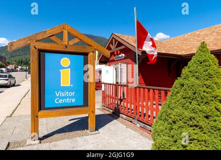 Gesamtansicht des Kaslo Besucherzentrums am Kootenay See in der Kleinstadt Kaslo, BC, Kanada am 5 2021. September. Stockfoto