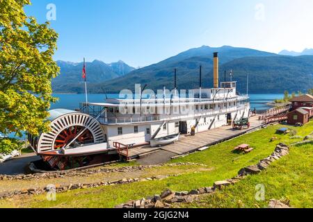 Ein alter Raddampfer auf der Bucht am Kootenay Lake an der Moyie Sternwheeler National Historic Site im Dorf Kaslo, BC, Kanada. Stockfoto