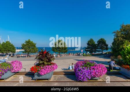 Sandstrand in Kiel-Schilksee an der Ostsee, Sonnenbaden und Schwimmen, Kiel-Schilksee, Kiel, Schleswig-Holstein, Ostsee, Norddeutschland Stockfoto