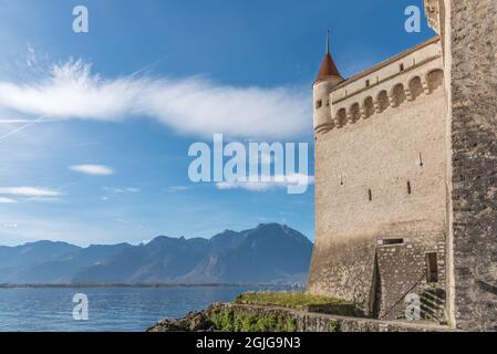 Teilansicht von Chateau Chillon im Genfer See, Schweiz. Hochwertige Fotos Stockfoto