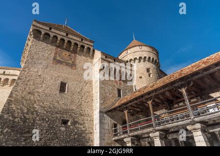 Teilansicht von Chateau Chillon im Genfer See, Schweiz. Hochwertige Fotos Stockfoto