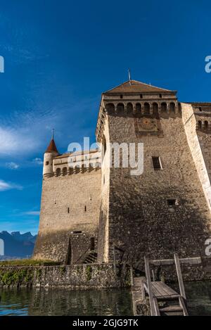 Teilansicht von Chateau Chillon im Genfer See, Schweiz. Hochwertige Fotos Stockfoto