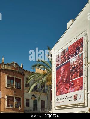 Buñol ist eine Gemeinde der Valencianischen Gemeinschaft, die sich im Landesinneren der Provinz Valencia in der Region La Hoya de Bunol, Spanien, befindet Stockfoto