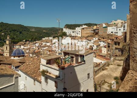 Buñol ist eine Gemeinde der Valencianischen Gemeinschaft, die sich im Landesinneren der Provinz Valencia in der Region La Hoya de Bunol, Spanien, befindet Stockfoto