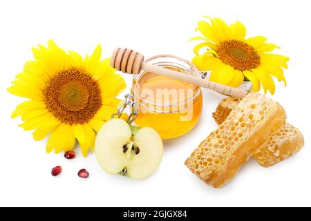 Süße Symbole von Rosh hashanah (Jüdisches Neujahr) auf weißem Hintergrund Stockfoto