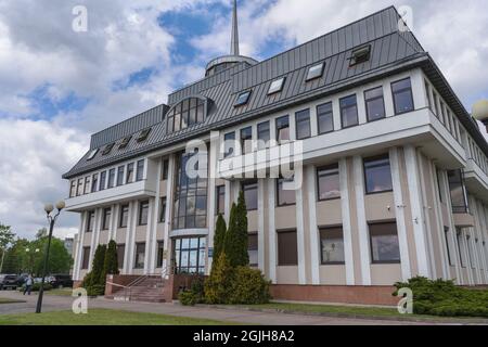 Königsberg, Russland - 14. Mai 2021: Außenansicht des Gebäudes der Ostsee-Hafenbehörde (Verwaltung) Stockfoto